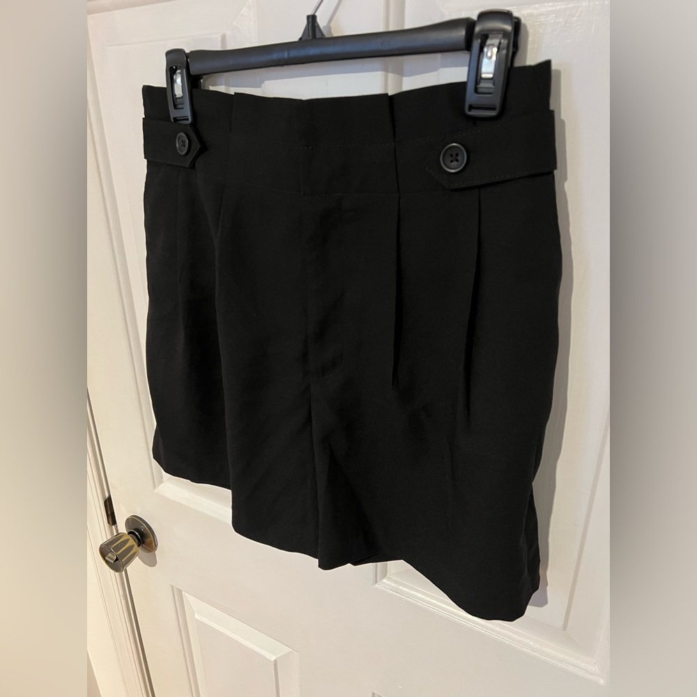 Banana Republic High Waisted Trouser Shorts 5”